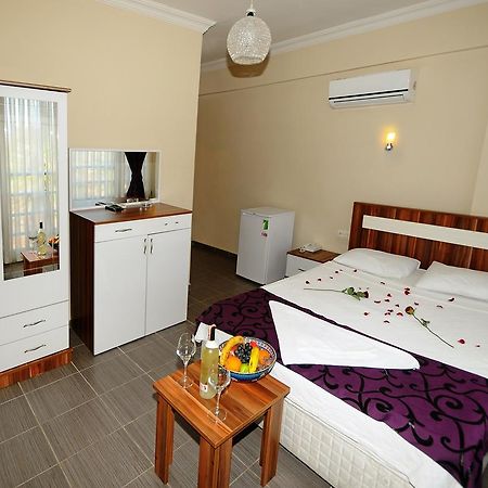 Feryil Li̇Man Hotel Fethiye Bagian luar foto