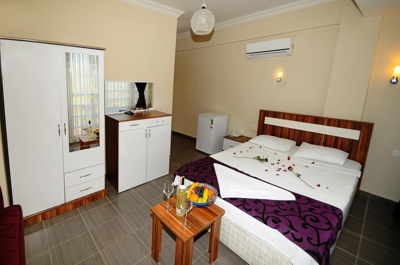 Feryil Li̇Man Hotel Fethiye Bagian luar foto